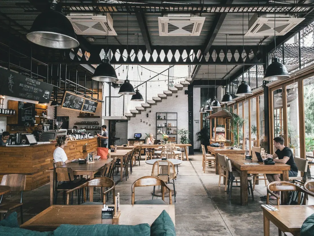 Restaurants & cafés